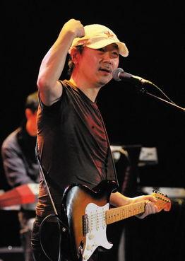 崔健爆料贝斯视频,揭秘摇滚传奇背后的故事 第2张 崔健爆料贝斯视频,揭秘摇滚传奇背后的故事 第2张